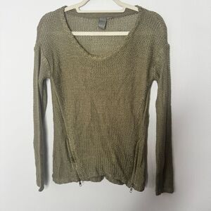 Quinn olive green sweater size small